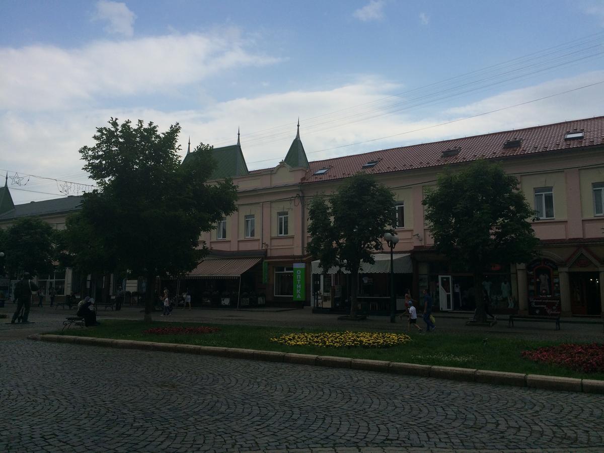 Centre Hostel Mukačevo Exteriér fotografie